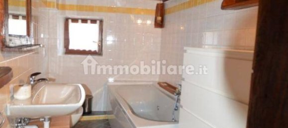 Дом с 4 спальнями в Краведжа, Италия № 290021 27