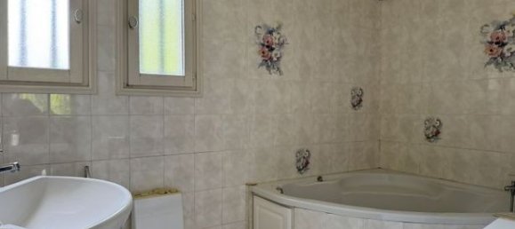 3 bedrooms House in Correze, France No. 309988 6