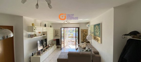 Apartamento de 3 dormitorios en Rome, Italy No. 300915 5