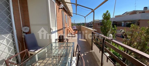 Apartamento de 3 dormitorios en Rome, Italy No. 300915 13