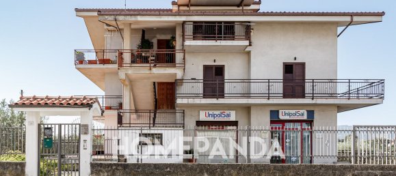 Квартира с 4 комнатами в Пьяне Крати, Италия № 130541 25