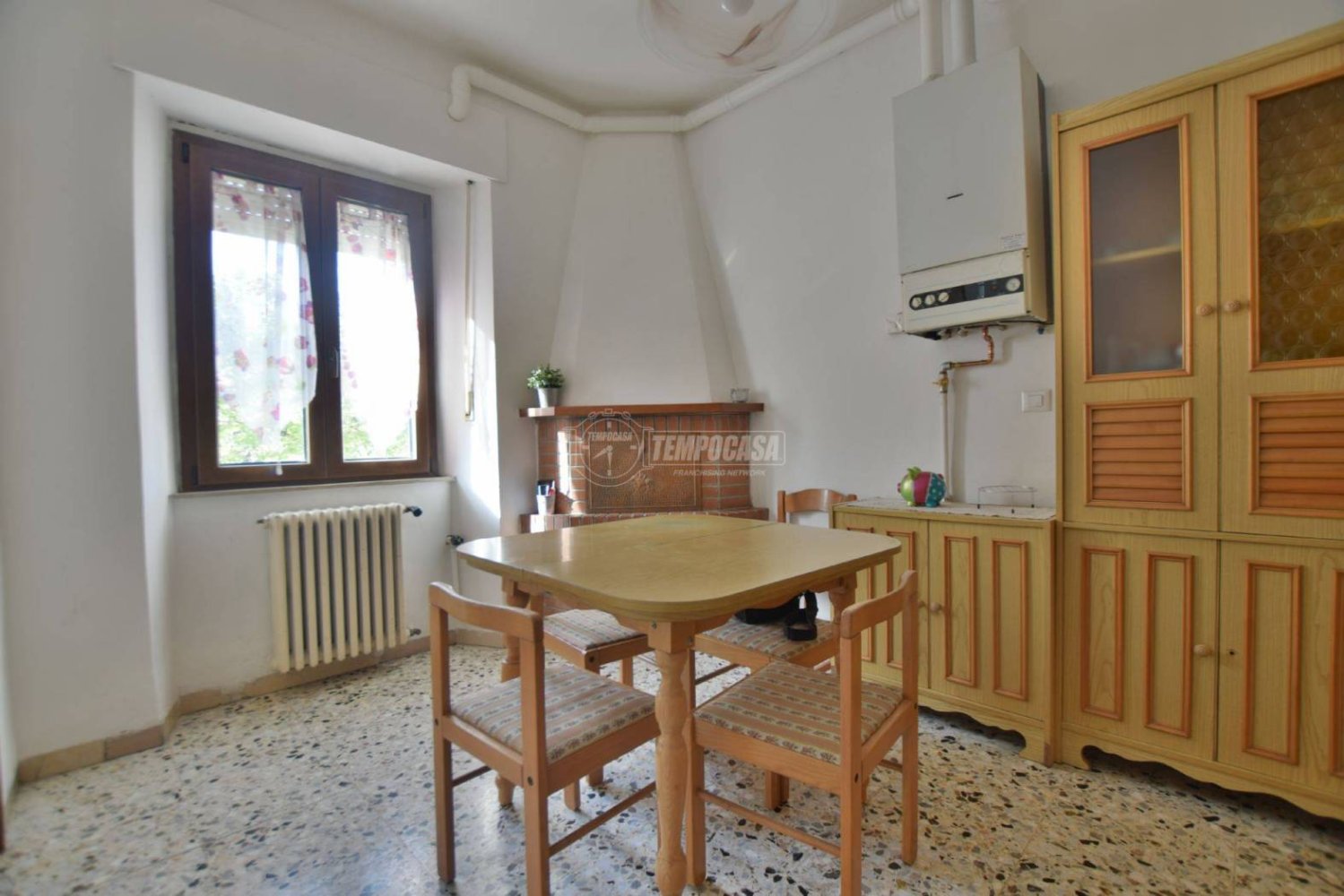 3 bedrooms Apartment in Matelica, Italy No. 153605
