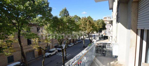 3 bedrooms Apartment in Matelica, Italy No. 153605 17