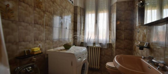 3 bedrooms Apartment in Matelica, Italy No. 153605 16