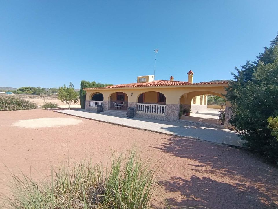 4 bedrooms Villa in Aspe, Spain No. 176520