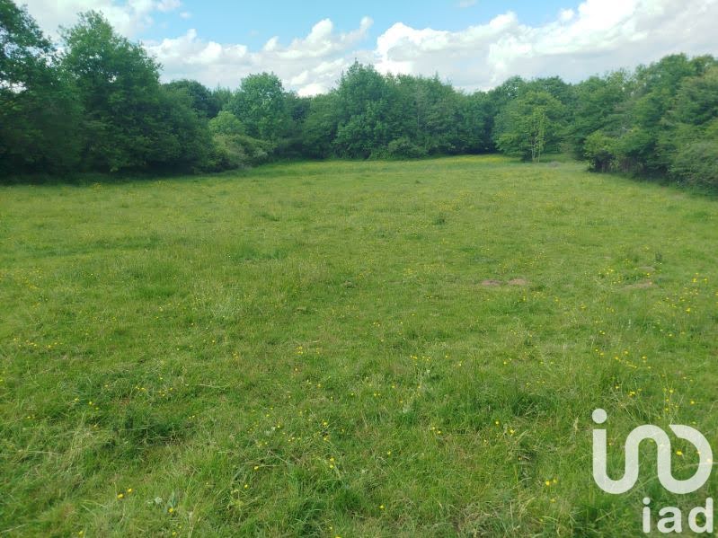 Terreno en Prissac, France 9320 m² No. 158646