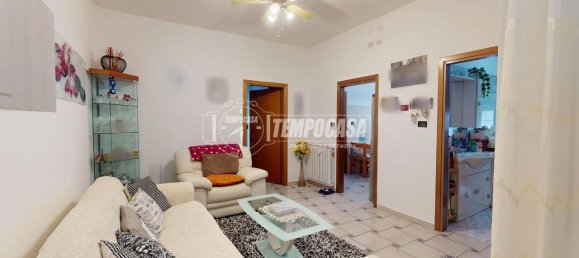 3غرفة شقة في Cinisello Balsamo, Italy رقم 150839 2