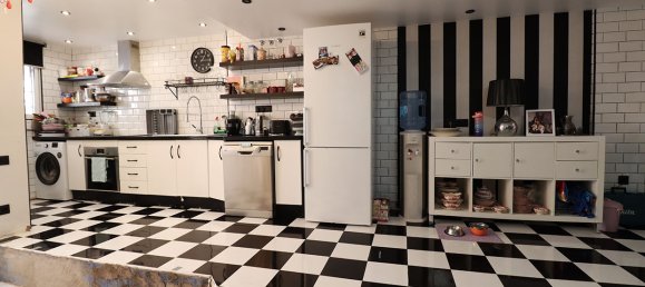 5 bedrooms Townhouse in Marbella, Spain No. 141647 18