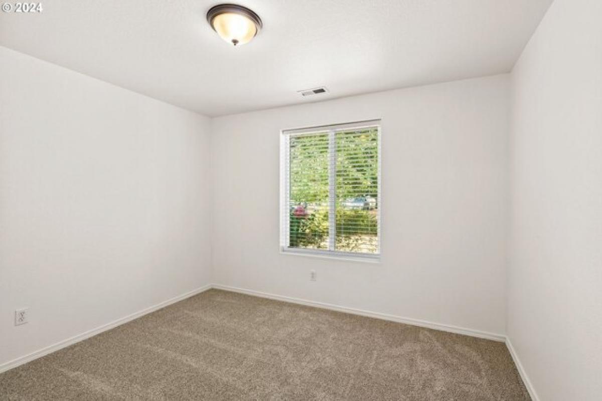 3 bedrooms House in Veneta, USA No. 439122