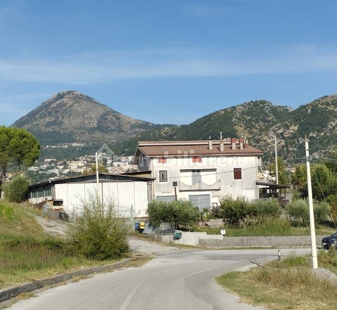 3 bedrooms Villa in Lauria, Italy No. 31848