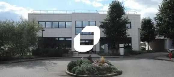 2380m² Office in Rungis, France No. 346123 4