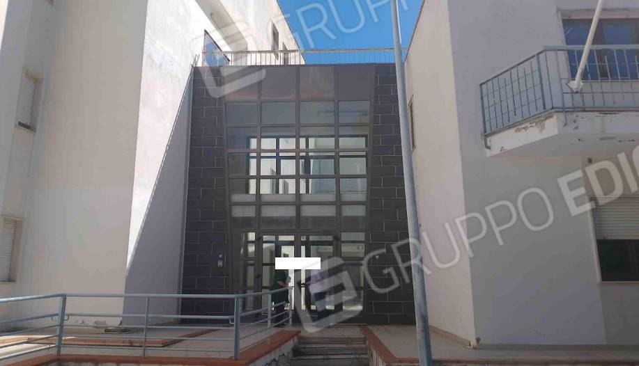 Edificio de 5 habitaciónes en Matera, Italy No. 345209