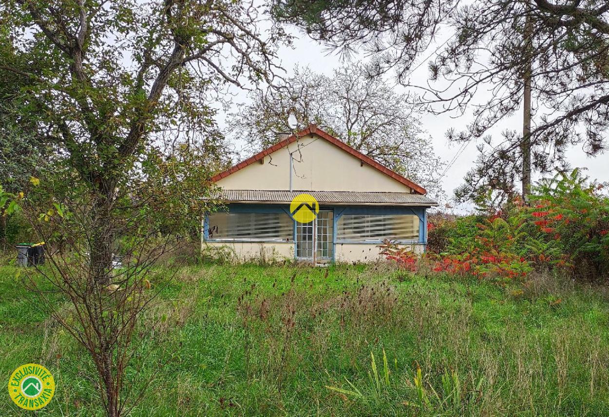 2 Schlafzimmer Haus in Saint-Amand-Montrond, France, Nr. 226224