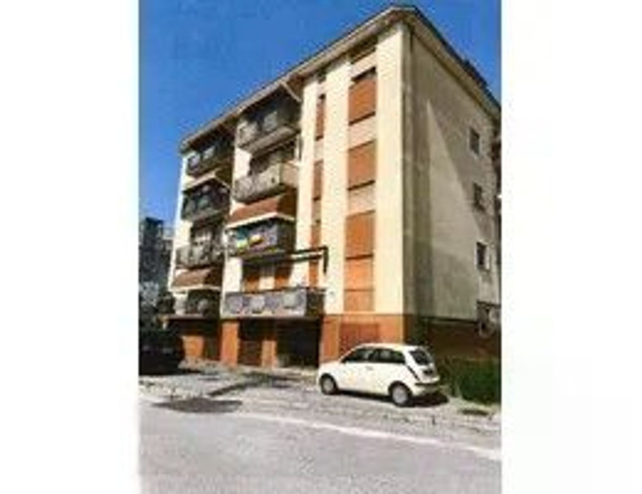 4 rooms Apartment in Spinea, Italy No. 216082