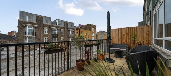 1 bedroom Apartment in London, United Kingdom No. 7774 2