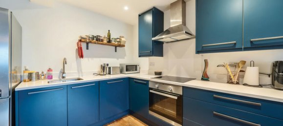 1 bedroom Apartment in London, United Kingdom No. 7774 3