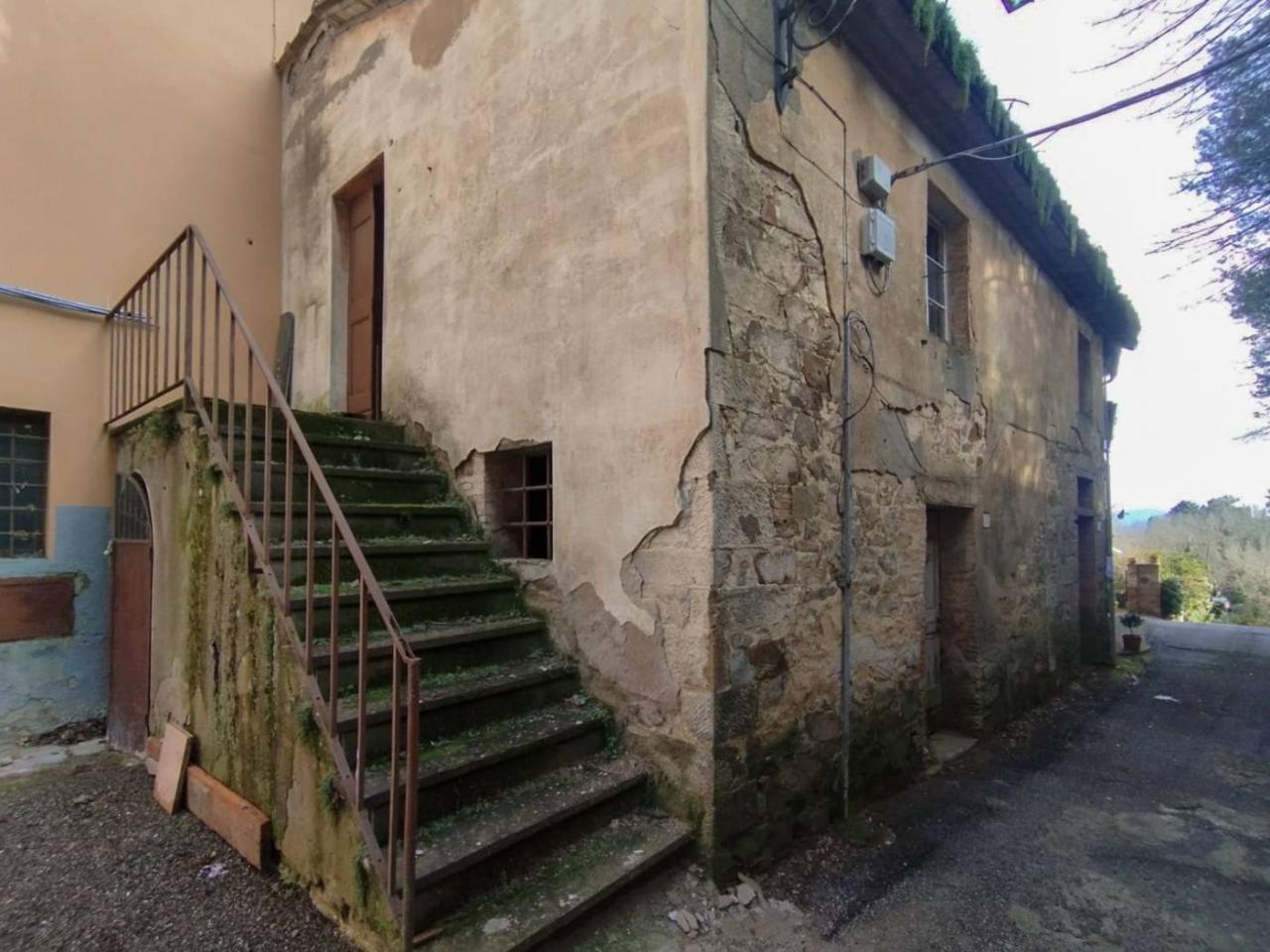 Apartamento de 4 habitaciónes en Chianni, Italy No. 147214