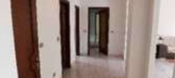 5 rooms Apartment in Monza, Italy No. 3757 7