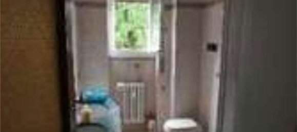 5 rooms Apartment in Monza, Italy No. 3757 10