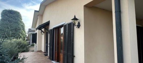 2 bedrooms Villa in Bellinzago Lombardo, Italy No. 376721 4