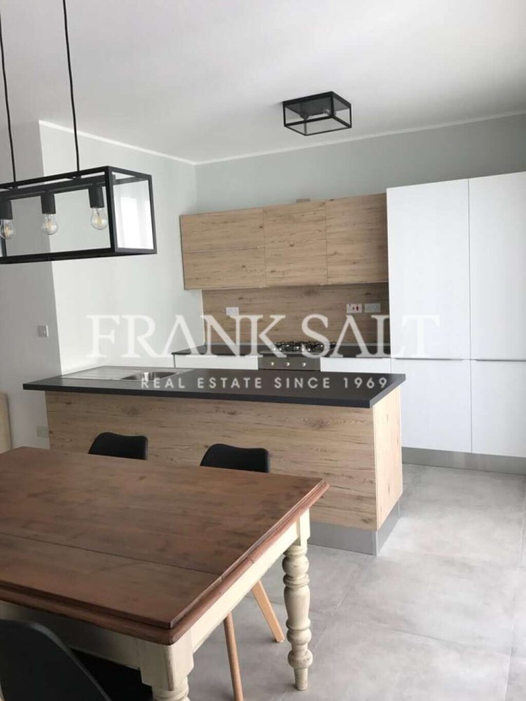 Apartamento de 2 dormitorios en Sliema, Malta No. 3944