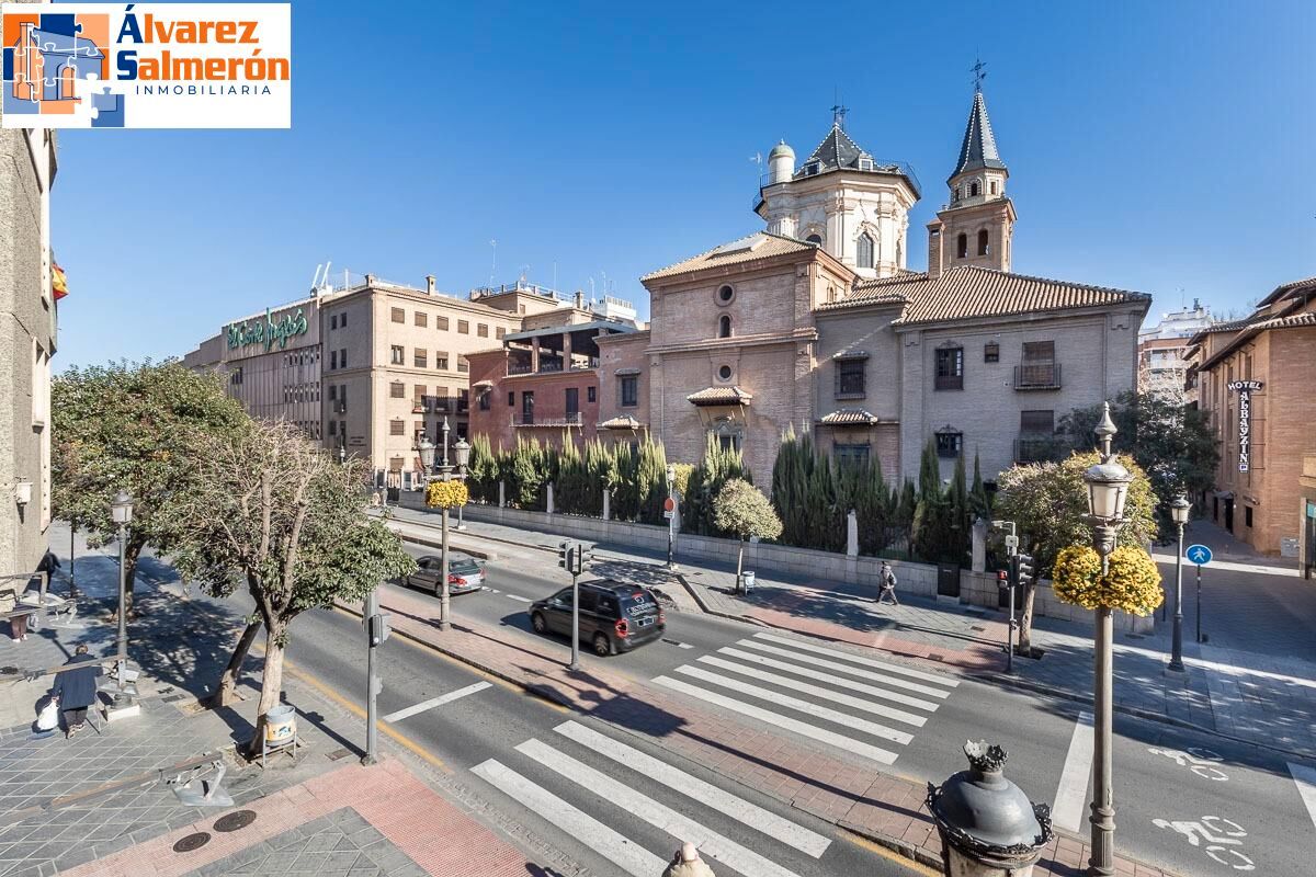 3 bedrooms Apartment in Granada, Spain No. 25999