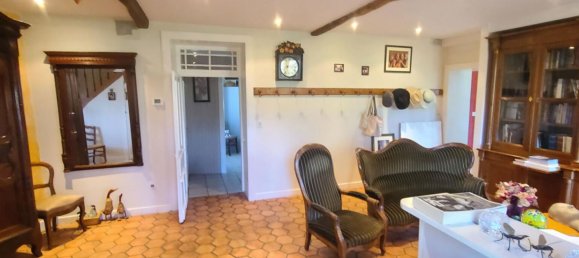 4 bedrooms House in Veauche, France No. 192369 6