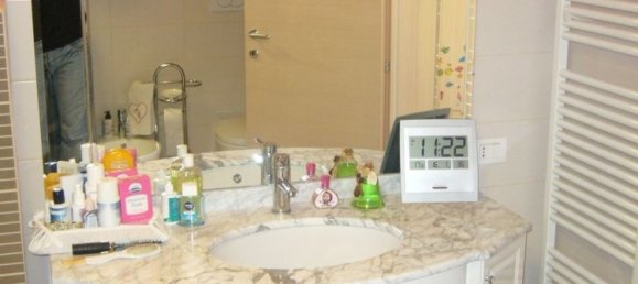 Квартира с 3 комнатами в Римини, Италия № 210240 16