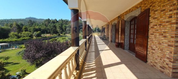 7 bedrooms House in Viana do Castelo, Portugal No. 186695 2