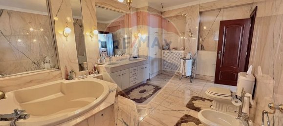 7 bedrooms House in Viana do Castelo, Portugal No. 186695 10