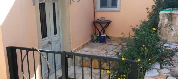 4 chambres house à vendre à Corfu, Central Corfu and Diapontian Islands, Corfu, Ionian Islands, Peloponnese, Western Greece and the Ionian, Greece № 103817 2