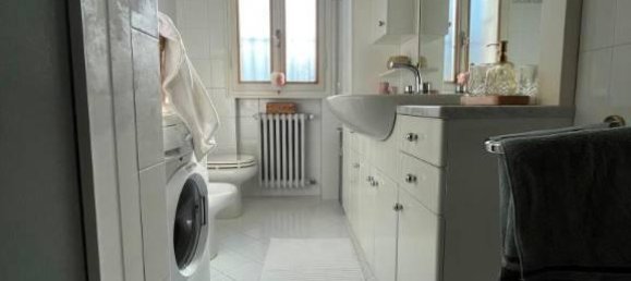 5 rooms Apartment in Imola, Italy No. 30577 13