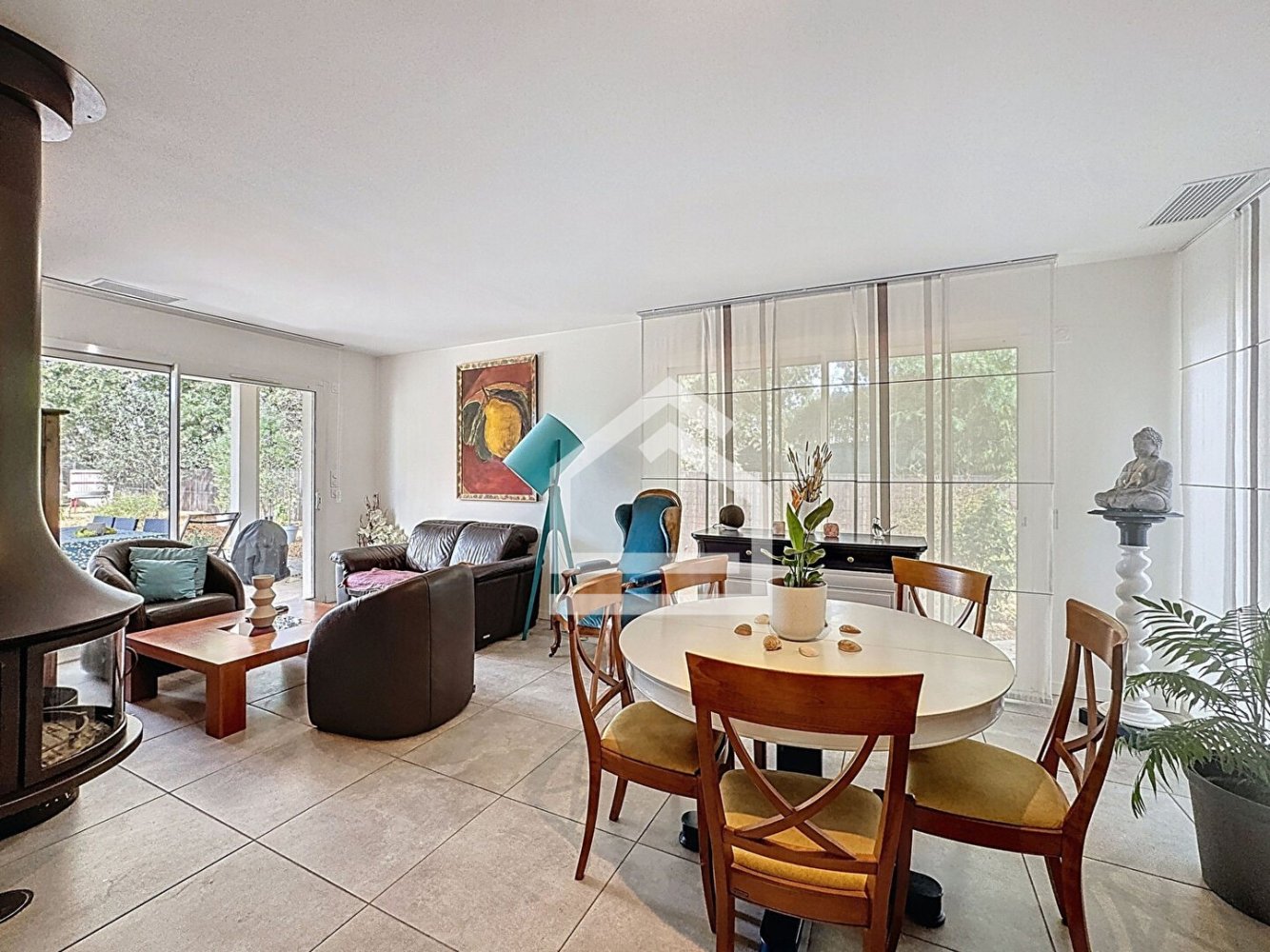 3 bedrooms Villa in Saint-Medard-en-Jalles, France No. 352190