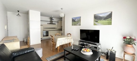 2 bedrooms Apartment in Elancourt, France No. 351642 3