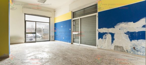 70 rooms Commercial property in Syracuse, Italy No. 246137 11
