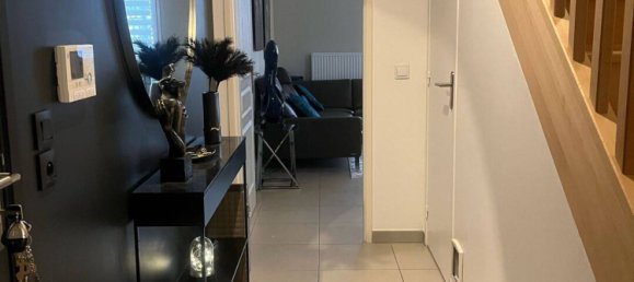 4 bedrooms Duplex in Montevrain, France No. 334536 8