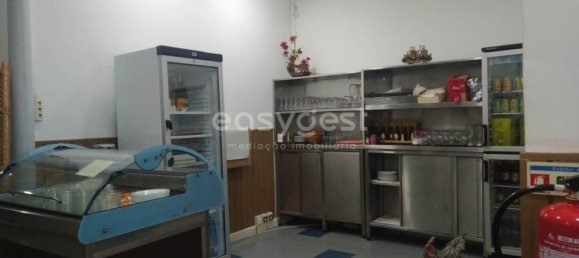 200m² Commercial property in Montijo, Portugal No. 68156 15