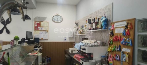 200m² Commercial property in Montijo, Portugal No. 68156 19