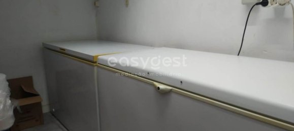 200m² Commercial property in Montijo, Portugal No. 68156 8