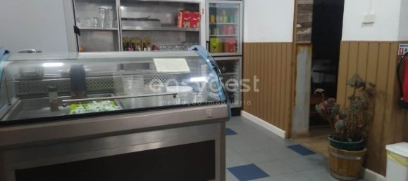 200m² Commercial property in Montijo, Portugal No. 68156 7