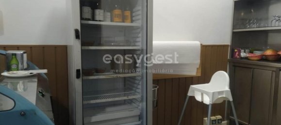 200m² Commercial property in Montijo, Portugal No. 68156 14