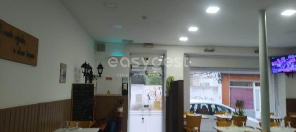 200m² Commercial property in Montijo, Portugal No. 68156 13