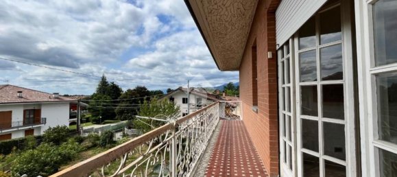 4-Zimmer Wohnung in Castellamonte, Italy, Nr. 284485 8