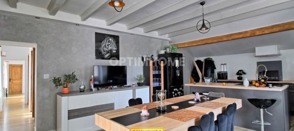 2 Schlafzimmer Haus in Jura, France, Nr. 289858 2