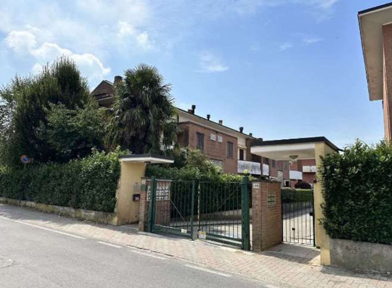 Квартира с 6 комнатами в Чезано Мадерно, Италия № 6673