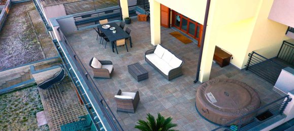 Apartamento de 2 dormitorios en Stresa, Italy No. 161349 4