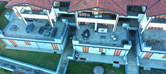 Apartamento de 2 dormitorios en Stresa, Italy No. 161349 35