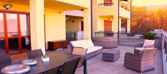 Apartamento de 2 dormitorios en Stresa, Italy No. 161349 15