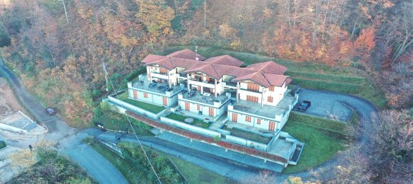 Apartamento de 2 dormitorios en Stresa, Italy No. 161349 10