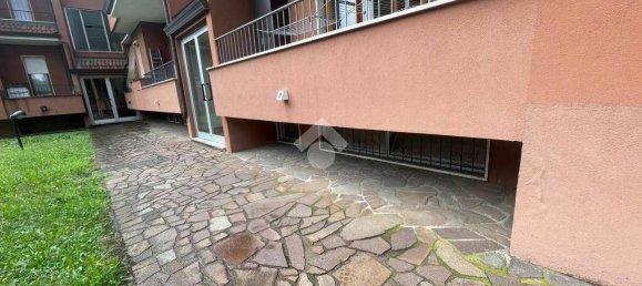 Bureau à Rescaldina, Italy 47m² No. 273644 5